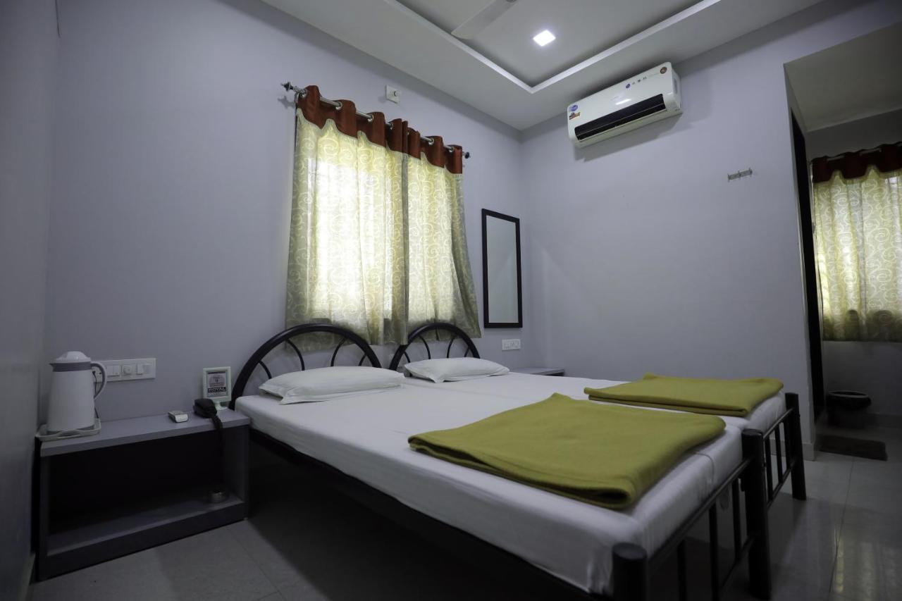 Royal Guest House Bhuj Exterior foto